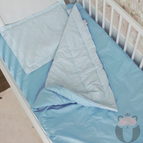 Blossom Bay Бебешки спален комплект с олекотена завивка – син с точки