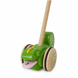 Дървена играчка за бутане - Хамелеон, Classic World