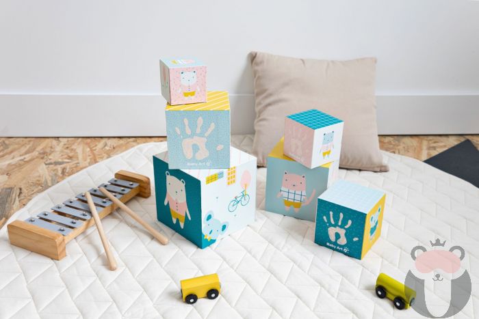 BABY ART Активни кубчета за кула с  отпечатъци с боички