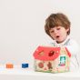 Дървена къщичка за сортиране на форми New Classic Toys