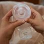 Philips AVENT Единична електрическа помпа Natural Motion Premium SCF39631 с 1 бр. полипропиленово шише 125 мл с биберон Natural Response 0м+, Несесер за пътуване, 5 бр. торбички за кърма и 4 бр. подплънки